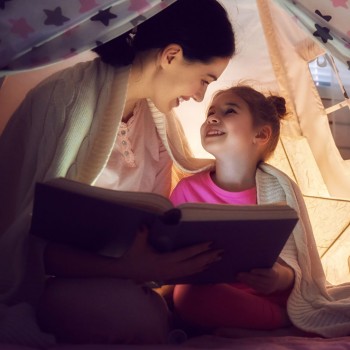 Brincar com os livros para estimular a leitura das crianças