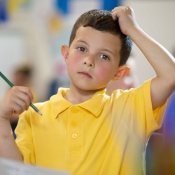 Medidas para evitar o contágio de piolhos na escola