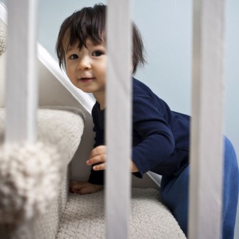 Uma casa segura para os bebês e as crianças