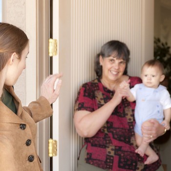 Como ajudar o bebê a se separar de sua mamãe
