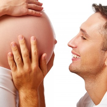 Falar com o bebê durante a gravidez