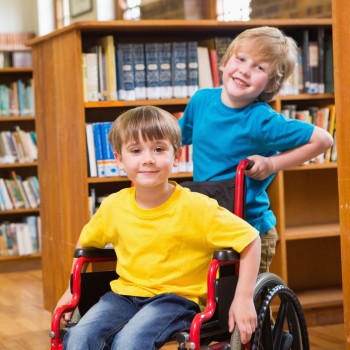 Como ajudar a criança a entender a deficiência