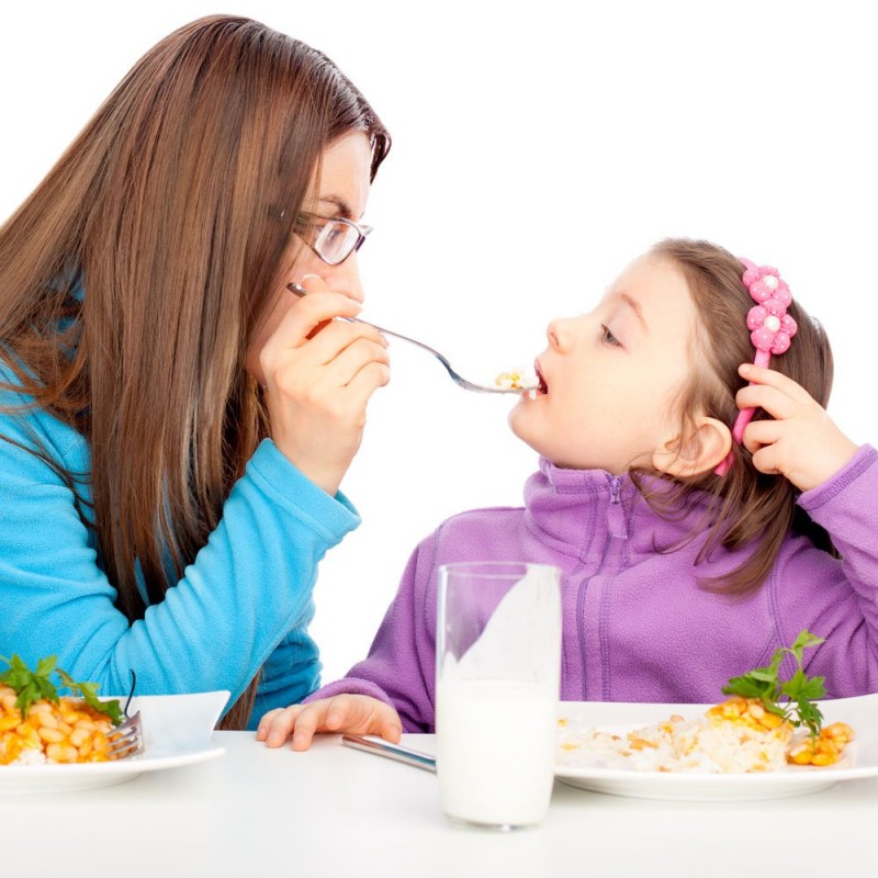 Por favor, não obrigue o seu filho a comer