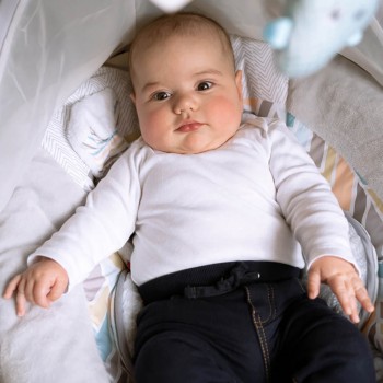 Lista de nomes de bebês com a letra E