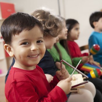 Desperte o interesse do seu filho pela música