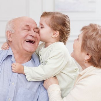 As crianças só dão beijos quando querem