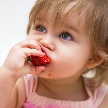 Morangos: mais vitamina C para as crianças