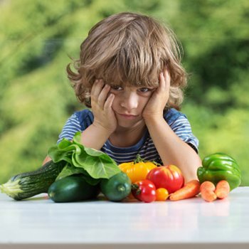 Meu filho come mal, o que faço?