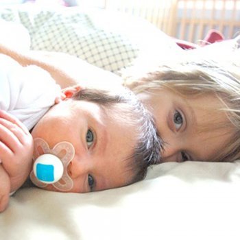 Por que as crianças costumam passar mal à noite?