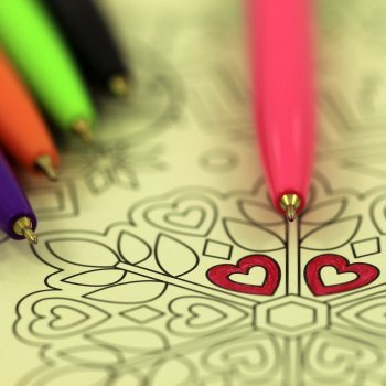 Por que as crianças devem pintar mandalas?