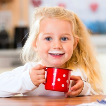 Mais cálcio e vitamina D para os ossos das crianças