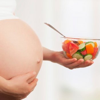 Nada de espinafre, atum ou peixe espada para bebês e gestantes