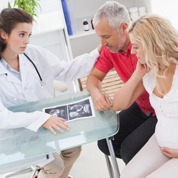 O exame da amniocentese deu positivo. E agora?