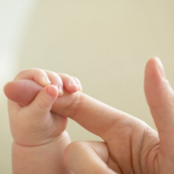 Um bebê recém-nascido é frágil?