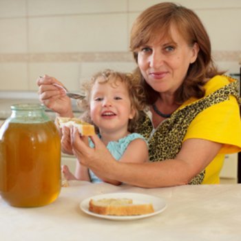 O mel é bom para acalmar a tosse das crianças?