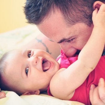 A comunicação e o vínculo do papai com o seu bebê