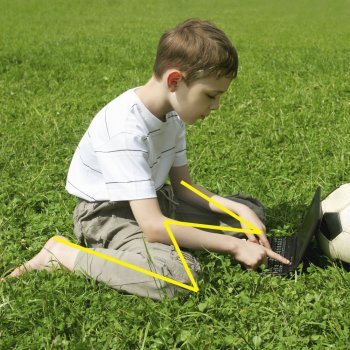 Por que as crianças não devem se sentar em W