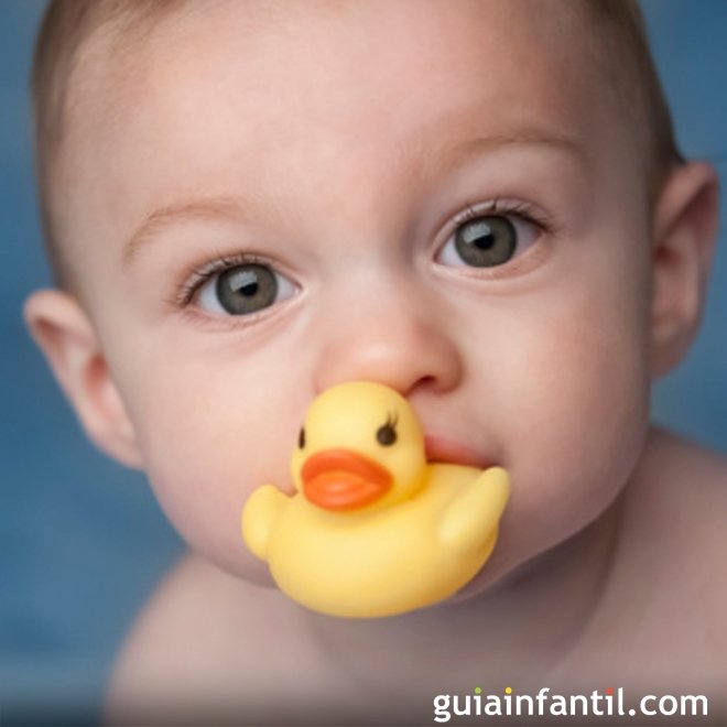 Os objetos pequenos que são uma ameaça para os bebês