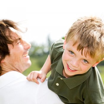Quem consente mais, papai ou mamãe?