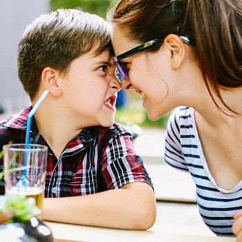 Por que as mães confundem os nomes dos filhos