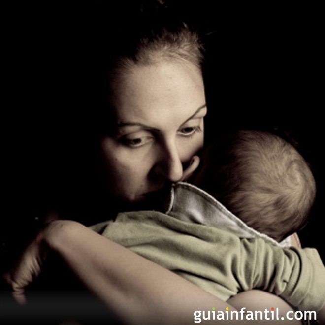 Mulheres que se sentem tristes após o parto. É normal?