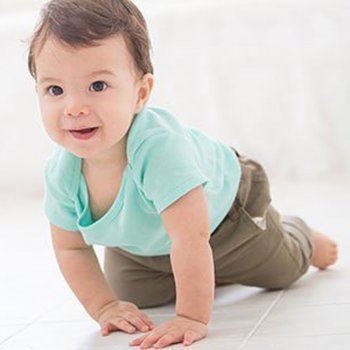 Por que é tão importante o engatinhar para ler e escrever