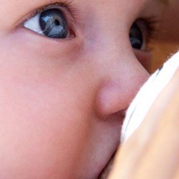 O consumo de cerveja sem álcool durante o aleitamento materno