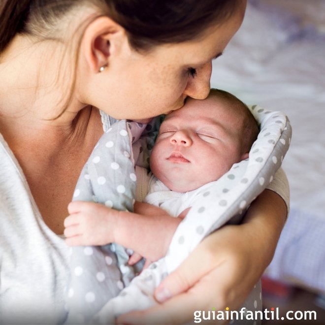 Antes de beijar a um bebê... Pense muito bem!