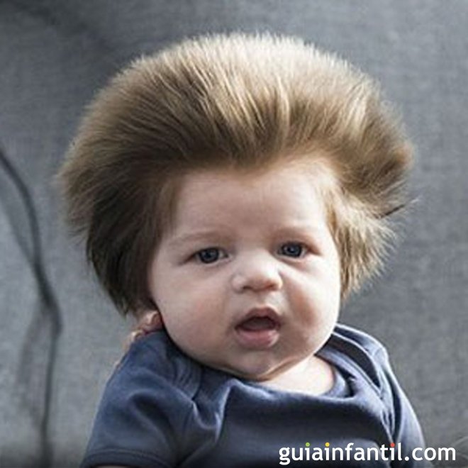 Por que alguns bebês nascem com tanto cabelo