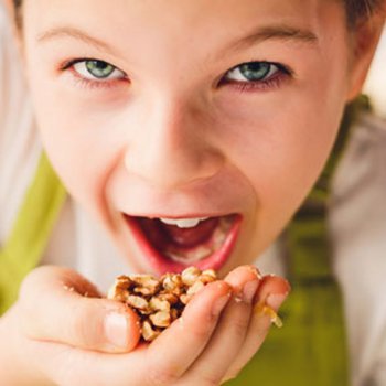 Alimentos que facilmente as crianças se engasgam