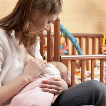 Como dar o peito ao bebê