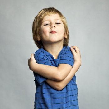 Uma boa auto-estima. Criança que se aceita como é