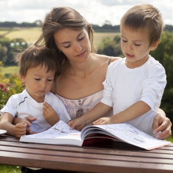 Conselhos para que as crianças aprendam a ler em inglês