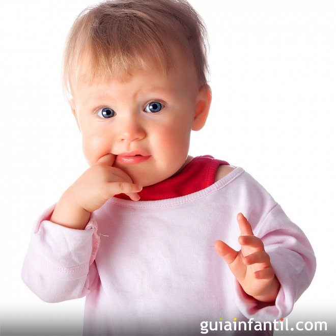 Como aliviar o desconforto do nascimento dos primeiros dentinhos do bebê