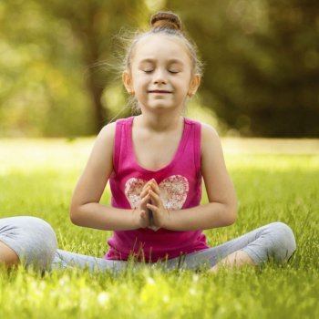 Yoga infantil. A união da brincadeira e o relaxamento