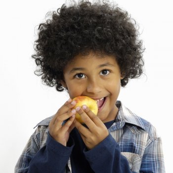 Alimentos saudáveis para os dentes das crianças