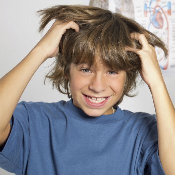 Os piolhos são uma ameaça nos acampamentos infantis