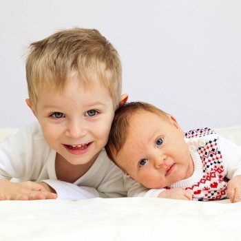 As vantagens de ter irmãos