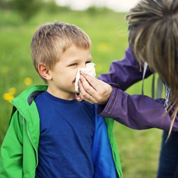 Remédio caseiro para tratar a rinite e a sinusite das crianças