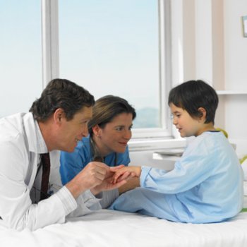 Como cuidar das crianças que estão hospitalizadas