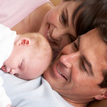 O primeiro dia do bebê em casa depois do parto