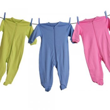 Como lavar a roupa do bebê