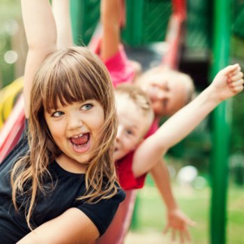 As crianças e seus amigos durante a Educação Infantil