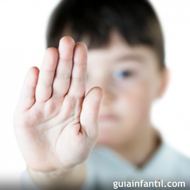 Ensine o seu filho a se defender de uma criança cruel