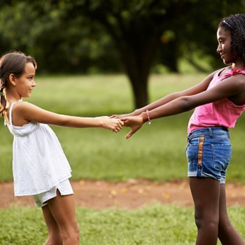 Três, três passará. Brincadeiras populares para crianças no Brasil