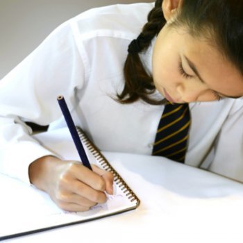 Benefícios dos ditados para as crianças