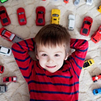 Quando a criança tem demasiados presentes de Natal