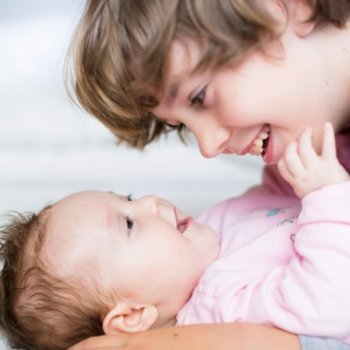 Vantagens e desvantagens em ter um irmão protetor