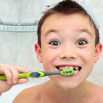 O que nos diz a cor dos dentes das crianças