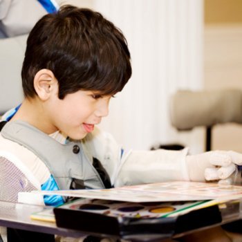 A doença dos ossos de vidro em crianças